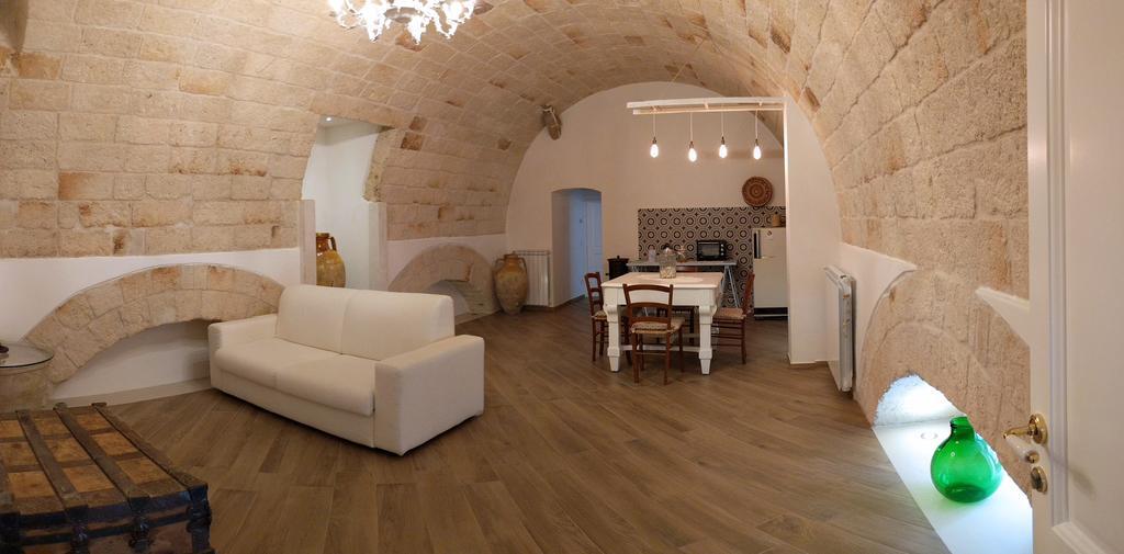 Palazzo Manfredi - Bed And Breakfast 모노폴리 외부 사진