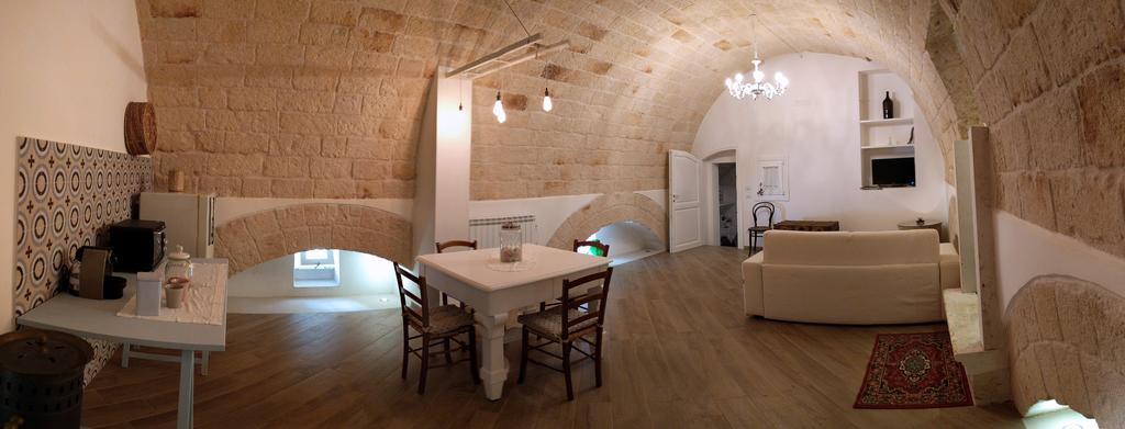 Palazzo Manfredi - Bed And Breakfast 모노폴리 외부 사진